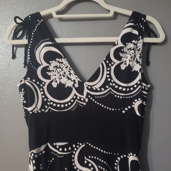 Speechless Black Floral Dress Size Small - Picture 5 of 8